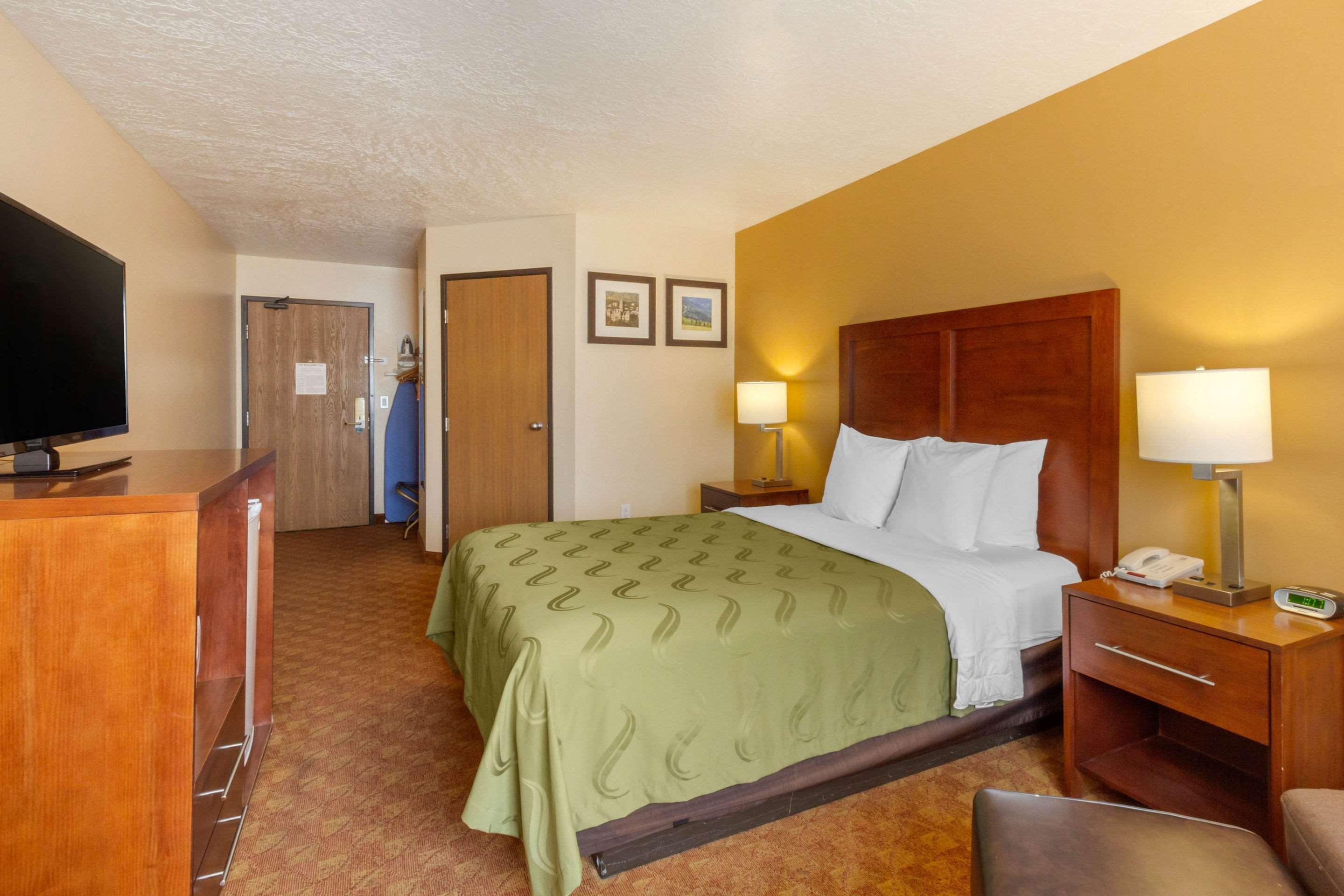 Quality Inn Logan Near University Eksteriør bilde
